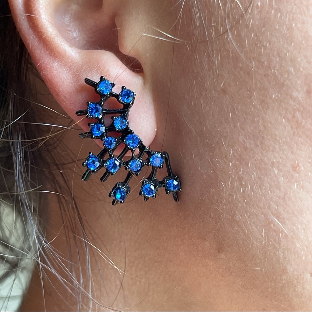 Vintage blue rhinestone pierced earrings